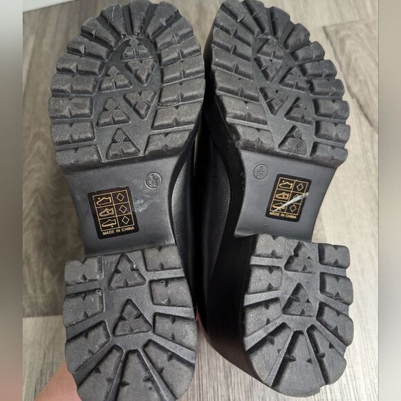 Black Women's Chunky Heel Mary Jane Shoes - Picture 8 of 8